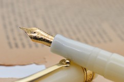 Libra Ivory